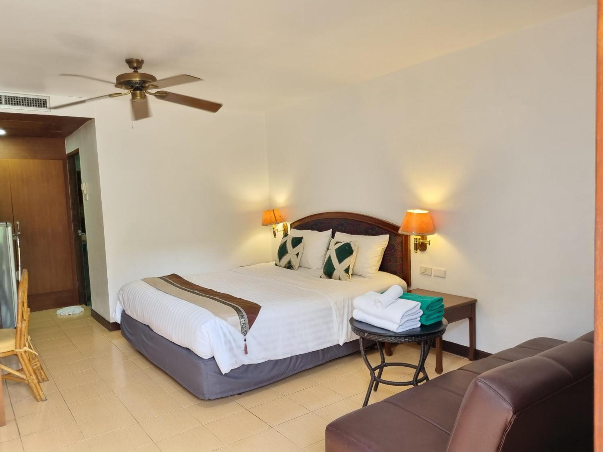 Kata Interhouse Resort By Haii Collection Praia de Kata Exterior foto
